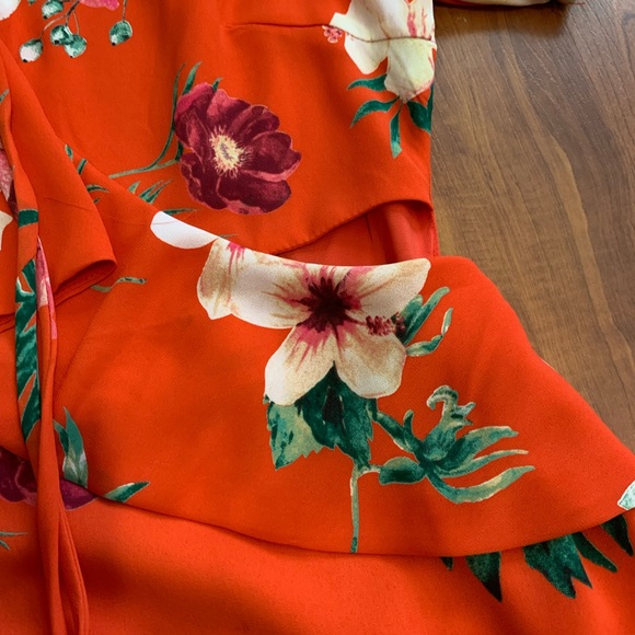 Floral dress - Picture 3 of 4